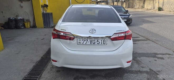 Toyota Corolla 2013, 193,000 km - 1.6 л - Bakı