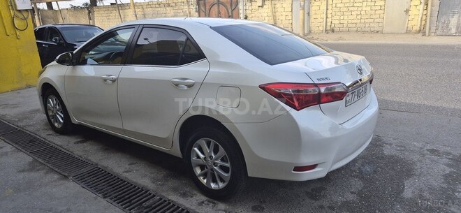 Toyota Corolla 2013, 193,000 km - 1.6 л - Bakı
