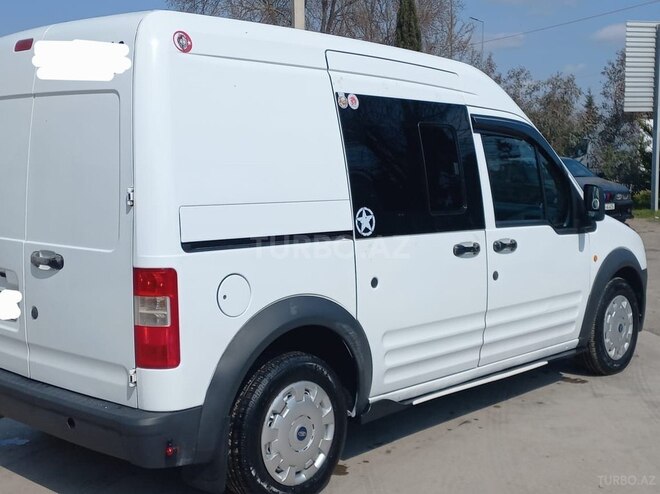 Ford Tourneo Connect 2006, 271,604 km - 1.8 l - Sabirabad
