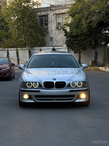 BMW 525 2001, 297,000 km - 2.5 л - Bakı