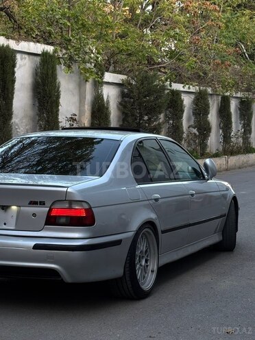 BMW 525 2001, 297,000 km - 2.5 л - Bakı