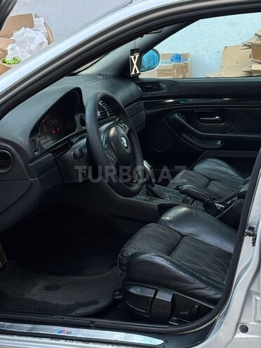 BMW 525 2001, 297,000 km - 2.5 л - Bakı