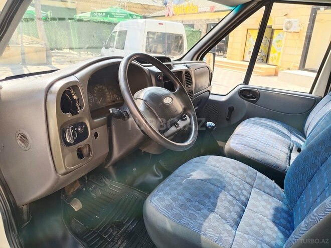 Ford Transit 2002, 295,000 km - 2.4 л - Bakı