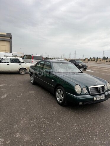 Mercedes E 240 1999, 325,408 km - 2.4 л - Bakı
