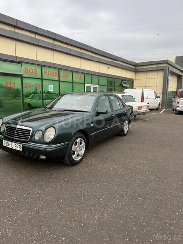 Mercedes E 240 1999, 325,408 km - 2.4 л - Bakı