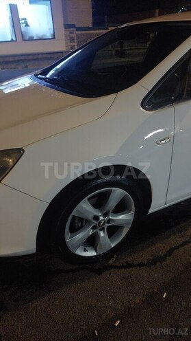 Opel Astra 2010, 260,000 km - 1.4 l - Qəbələ