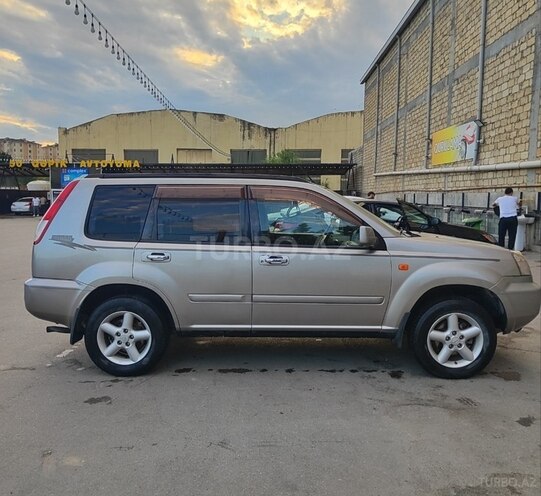 Nissan X-Trail 2002, 282,000 km - 2.0 l - Bakı