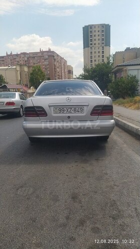 Mercedes E 220 2000, 372,000 km - 2.2 l - Bakı