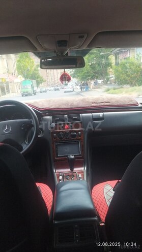 Mercedes E 220 2000, 372,000 km - 2.2 l - Bakı