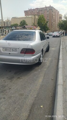 Mercedes E 220 2000, 372,000 km - 2.2 l - Bakı