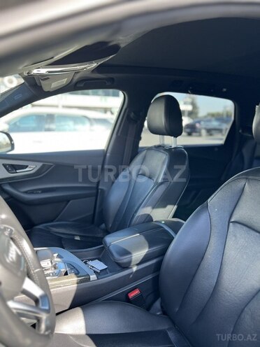Audi Q7 2018, 208,000 km - 2.0 л - Bakı