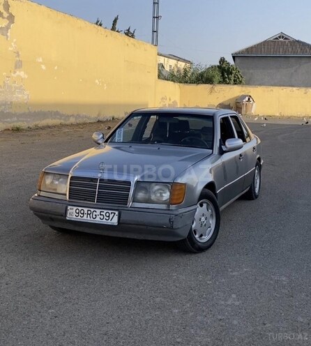 Mercedes 190 1990, 250,000 km - 2.5 л - Salyan