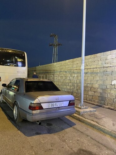 Mercedes 190 1990, 250,000 km - 2.5 л - Salyan