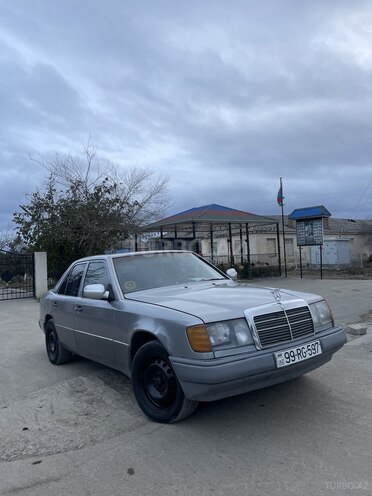 Mercedes 190 1990, 250,000 km - 2.5 л - Salyan