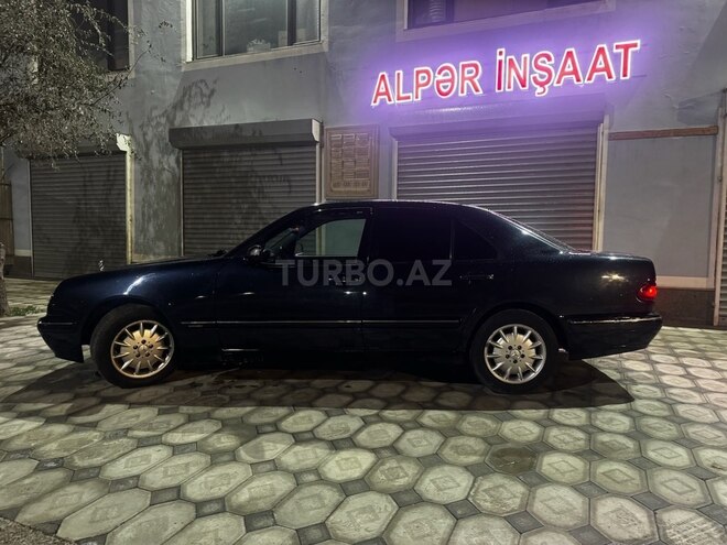 Mercedes E 220 2000, 219,654 km - 2.2 l - Sumqayıt