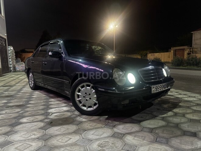 Mercedes E 220 2000, 219,654 km - 2.2 l - Sumqayıt
