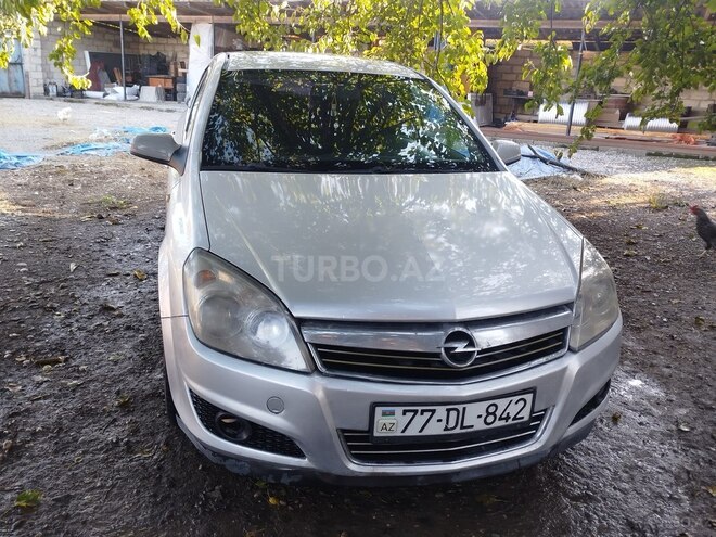 Opel Astra 2008, 490,000 km - 1.3 l - Qusar