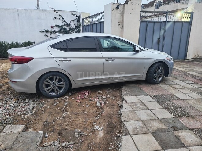Hyundai Elantra 2016, 235,000 km - 2.0 l - Bakı