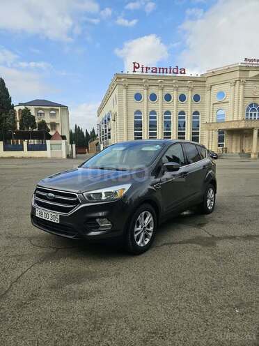 Ford Escape 2017, 209,000 km - 1.5 л - Dəliməmmədli