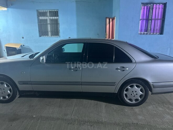 Mercedes E 240 1999, 390,000 km - 2.4 л - Bakı