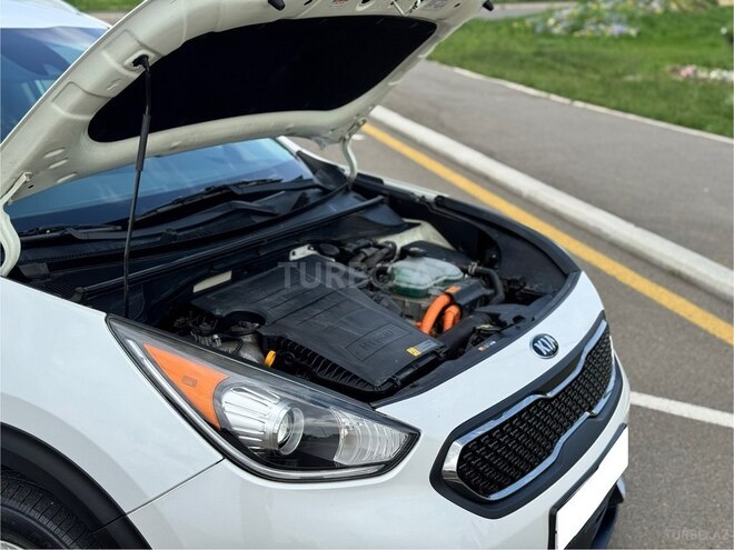 Kia Niro 2018, 110,000 km - 1.6 l - Gəncə