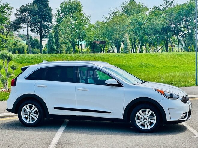 Kia Niro 2018, 110,000 km - 1.6 l - Gəncə