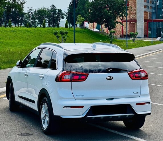 Kia Niro 2018, 110,000 km - 1.6 l - Gəncə