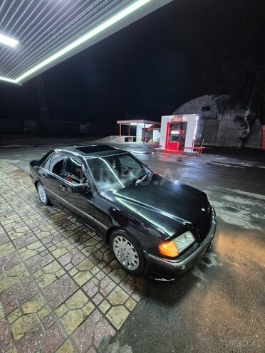 Mercedes C 230 2000, 385,000 km - 2.3 l - İmişli