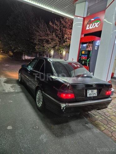 Mercedes C 230 2000, 385,000 km - 2.3 l - İmişli
