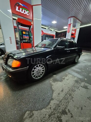 Mercedes C 230 2000, 385,000 km - 2.3 l - İmişli