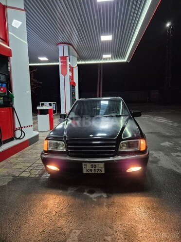 Mercedes C 230 2000, 385,000 km - 2.3 l - İmişli