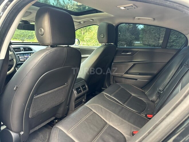 Jaguar XE 2016, 174,000 km - 2.0 l - Bakı