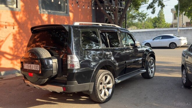 Mitsubishi Pajero 2008, 250,000 km - 3.0 л - Bakı