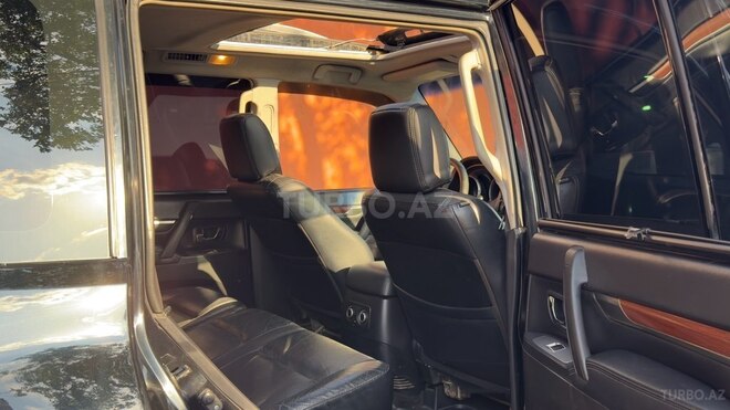 Mitsubishi Pajero 2008, 250,000 km - 3.0 л - Bakı