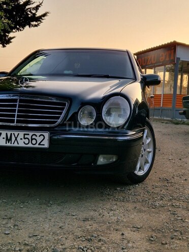 Mercedes E 270 2000, 430,000 km - 2.7 l - Masallı
