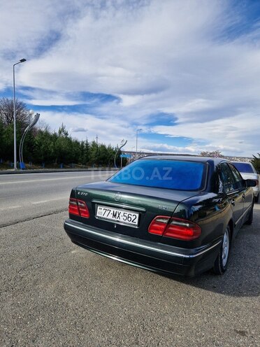 Mercedes E 270 2000, 430,000 km - 2.7 l - Masallı