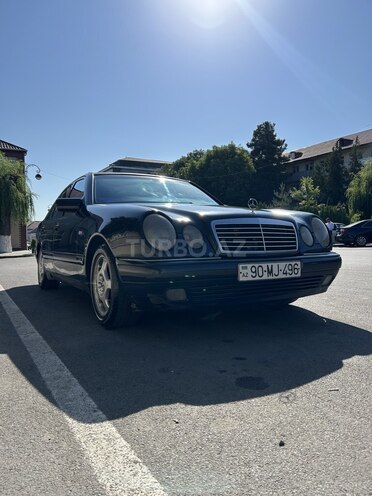 Mercedes E 240 1998, 421,977 km - 2.4 l - Quba