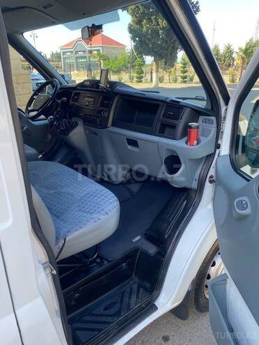 Ford Transit 2010, 390,000 km - 2.4 l - Tovuz