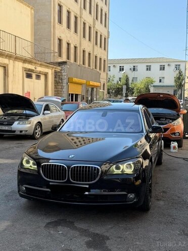 BMW 750 2010, 186,000 km - 4.4 л - Bakı