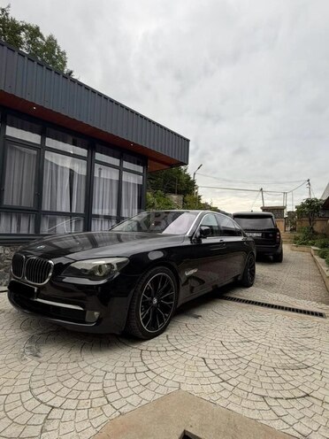 BMW 750 2010, 186,000 km - 4.4 л - Bakı