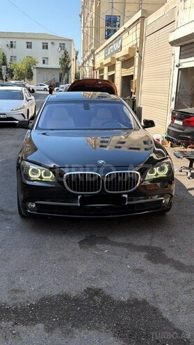 BMW 750 2010, 186,000 km - 4.4 л - Bakı