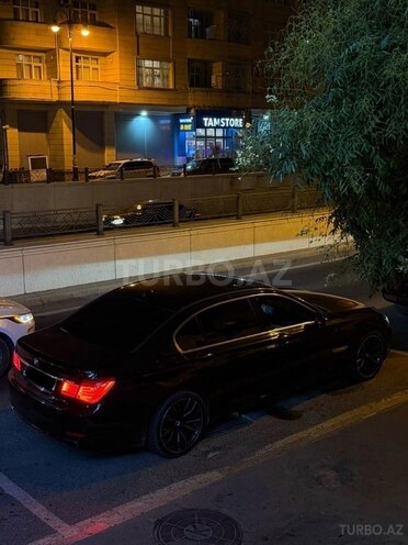 BMW 750 2010, 186,000 km - 4.4 л - Bakı