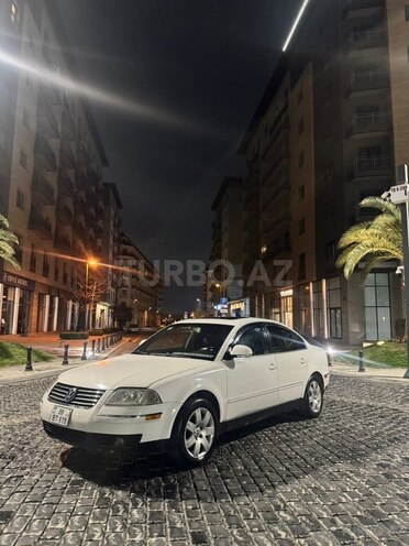 Volkswagen Passat 2004, 240,000 km - 1.8 л - Bakı