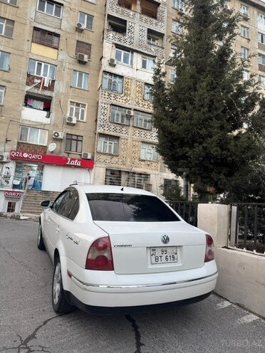 Volkswagen Passat 2004, 240,000 km - 1.8 л - Bakı