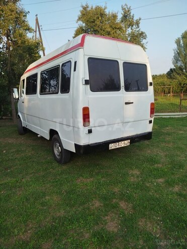 Mercedes 208 D 1993, 350,000 km - 2.3 l - Balakən
