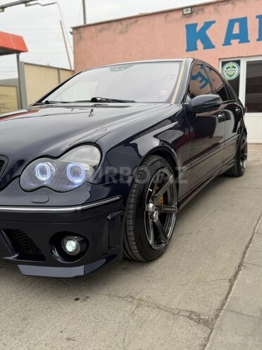 Mercedes C 320 2002, 345,000 km - 3.2 l - Xaçmaz