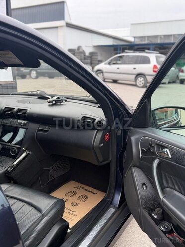 Mercedes C 320 2002, 345,000 km - 3.2 l - Xaçmaz