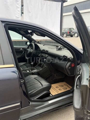 Mercedes C 320 2002, 345,000 km - 3.2 l - Xaçmaz