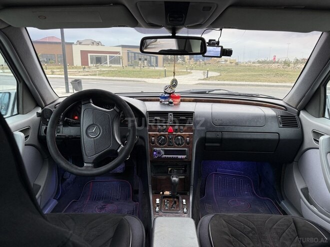 Mercedes C 200 2000, 250,000 km - 2.0 l - Bakı