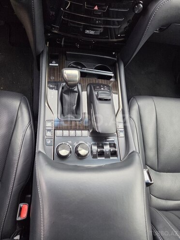 Lexus LX 570 2018, 71,000 km - 5.7 л - Bakı